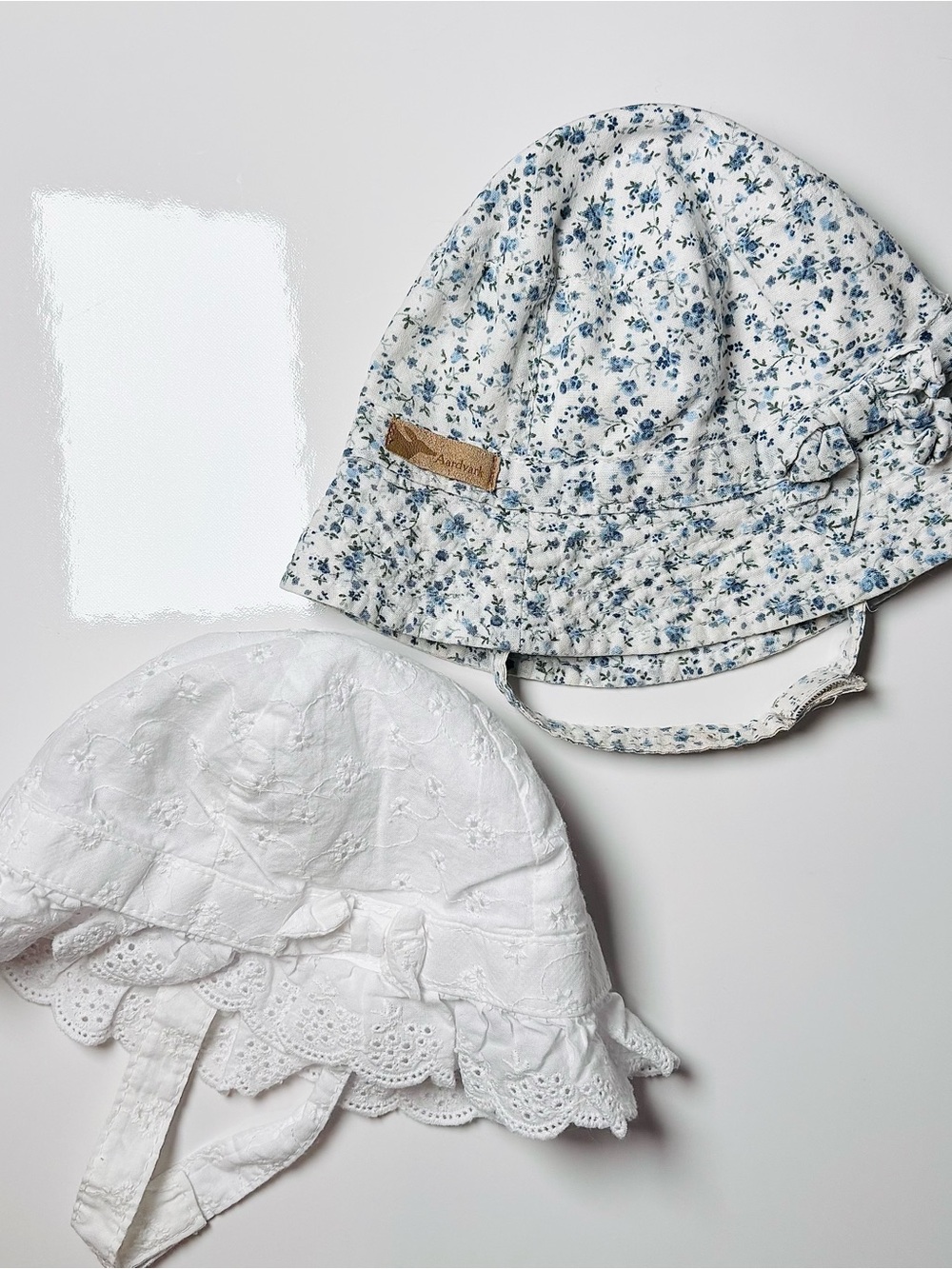 Vintage Aardvark & OshKosh White Eyelet Bonnet Ditsy Floral Sun Hat Duo 3-9M